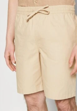 Pier One Shorts - Off-White 11 Pier One Shorts - Off-White -Pier One 02801d1dbdf4491ea7dba68d23706236