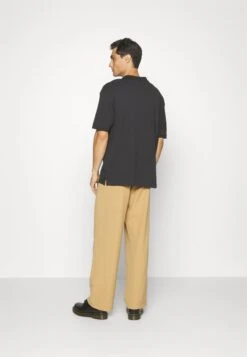 Pier One Poloshirt -Black -Pier One 0cd0518bb80241288a91077428a84d42