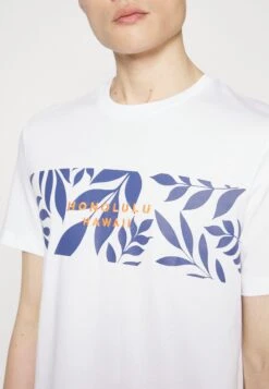 Pier One Leaf Chest Print Tee- T-Shirt Print - White 11 Pier One Leaf Chest Print Tee- T-Shirt Print - White -Pier One 34f25c46da0e4cd0b3d1bff68b20c9d5
