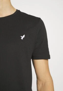 Pier One 5 Pack - T-Shirt Basic - White/Black/Dark Blue -Pier One 7ff9eb908aaf4b98b2151695076bad57