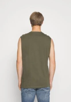 Pier One 2 Pack - Top - Black/Khaki 8 Pier One 2 Pack - Top - Black/Khaki -Pier One a3d3b64758904829b611838c1def50fc