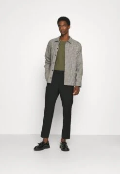 Pier One Longsleeve - Black/Dark Grey/Olive