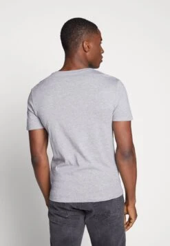 Pier One 3 Pack- T-Shirt Basic - Black, Grey, Green -Pier One b3e2272097fd45d28e31884f564c0681