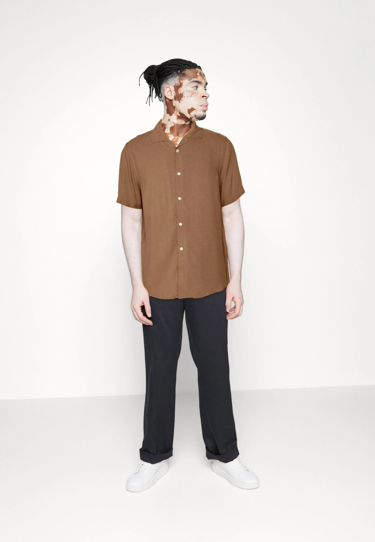 Pier One 3 Pack - Overhemd - Beige/Black/White 1 Pier One 3 Pack - Overhemd - Beige/Black/White