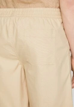 Pier One Shorts - Off-White 9 Pier One Shorts - Off-White -Pier One d6cc0af564044bfeb168158cc2b2d35e